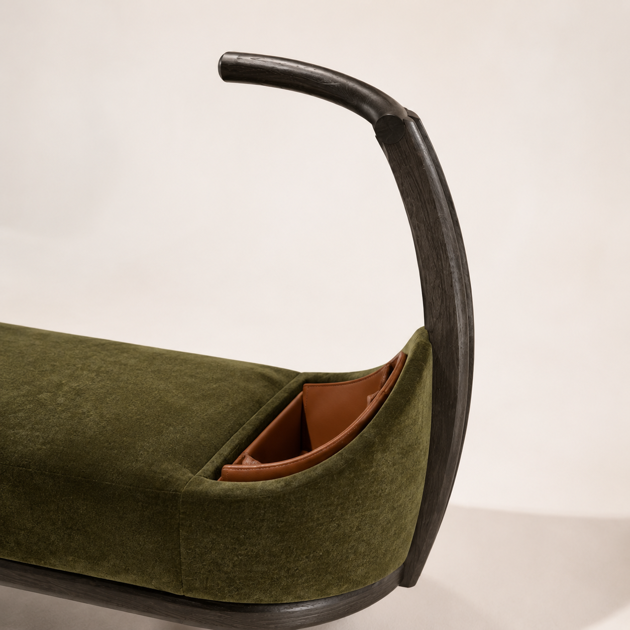 Pivotcuff Valet Bench