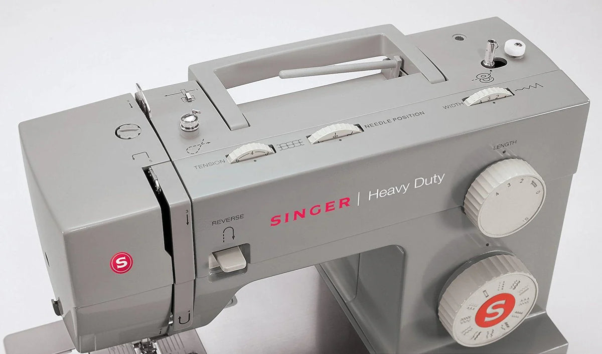 SINGER Heavy Duty 4423 Sewing Machine